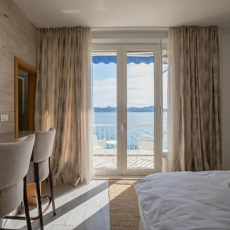 Mona Lisa's View In Old Town Задар