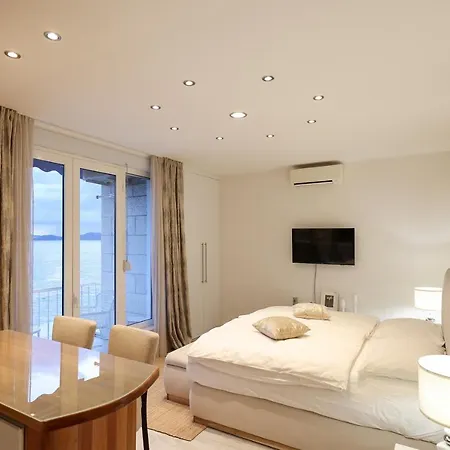 Mona Lisa's View In Old Town * Zadar