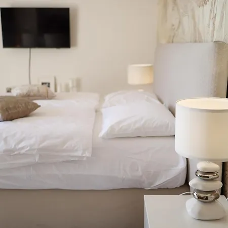 Mona Lisa's View In Old Town * Zadar