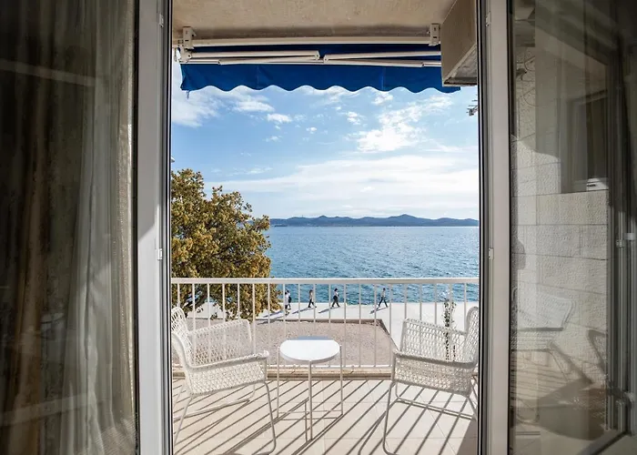 Mona Lisa's View In Old Town Апартаменты