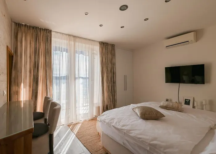 Апартаменты Mona Lisa's View In Old Town Задар