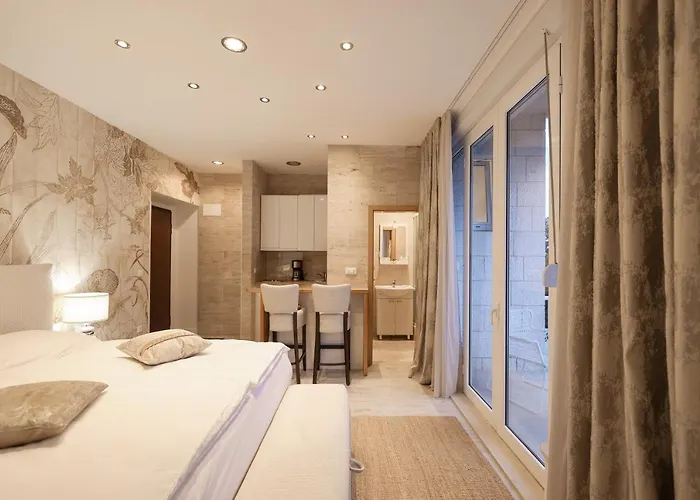 Апартаменты Mona Lisa's View In Old Town Задар