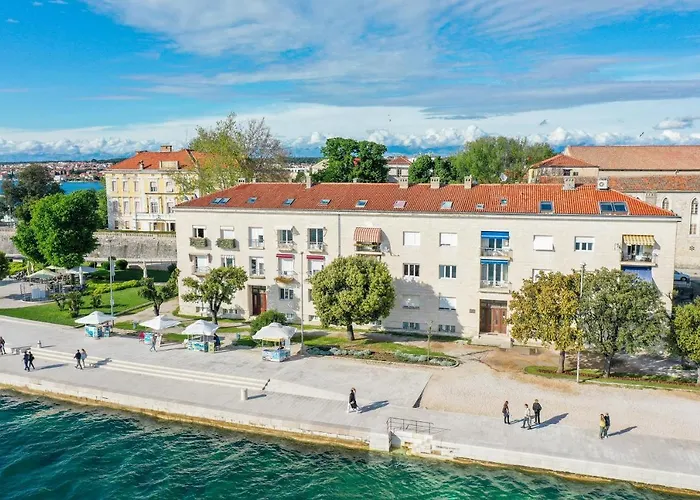 Апартаменты Mona Lisa's View In Old Town Задар