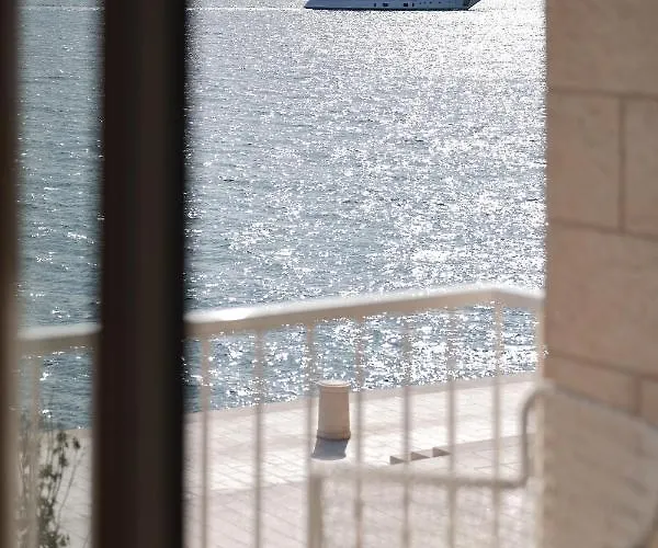 Mona Lisa's View In Old Town Апартаменты