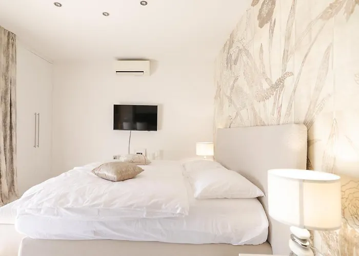 Mona Lisa's View In Old Town Апартаменты Задар