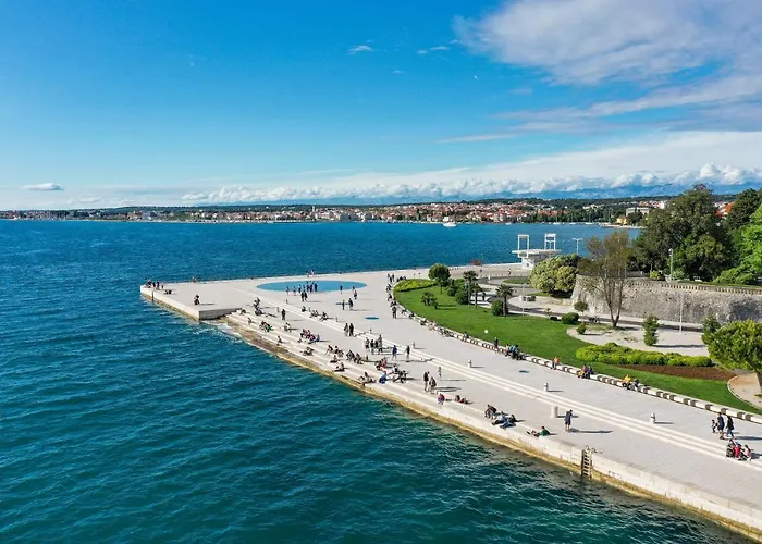 Mona Lisa's View In Old Town Апартаменты *